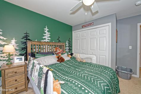 8 Jordan Lane Glenville NY 12302