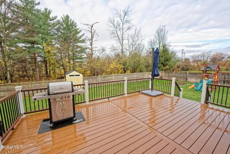 8 Jordan Lane Glenville NY 12302