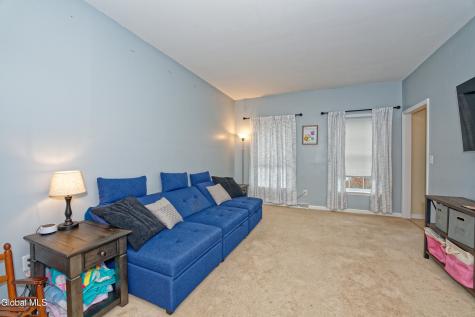 8 Jordan Lane Glenville NY 12302