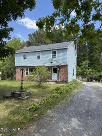 25 Merritt Road Queensbury NY 12804