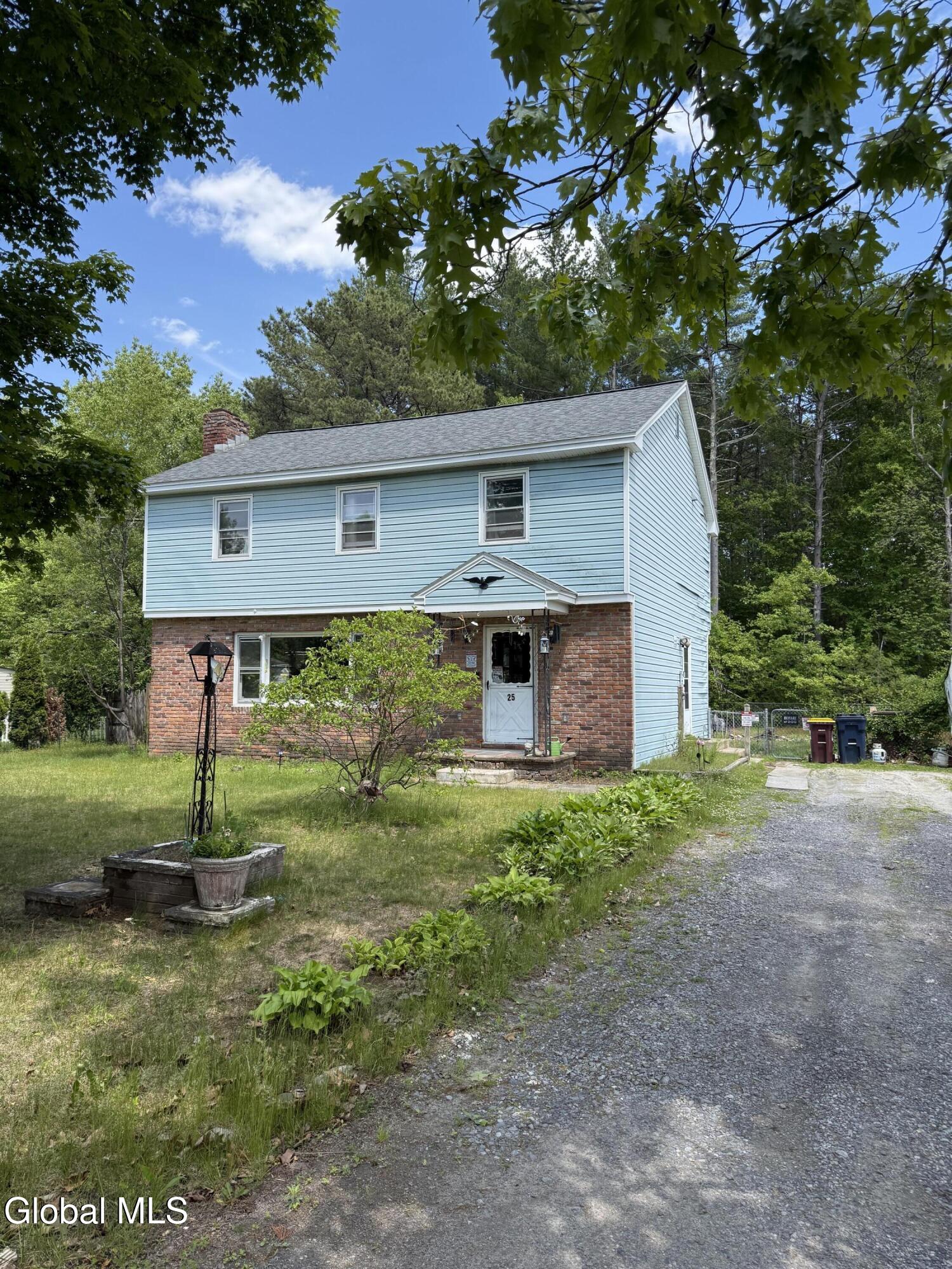 25 Merritt Road Queensbury NY 12804