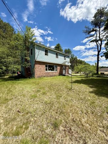 25 Merritt Road Queensbury NY 12804
