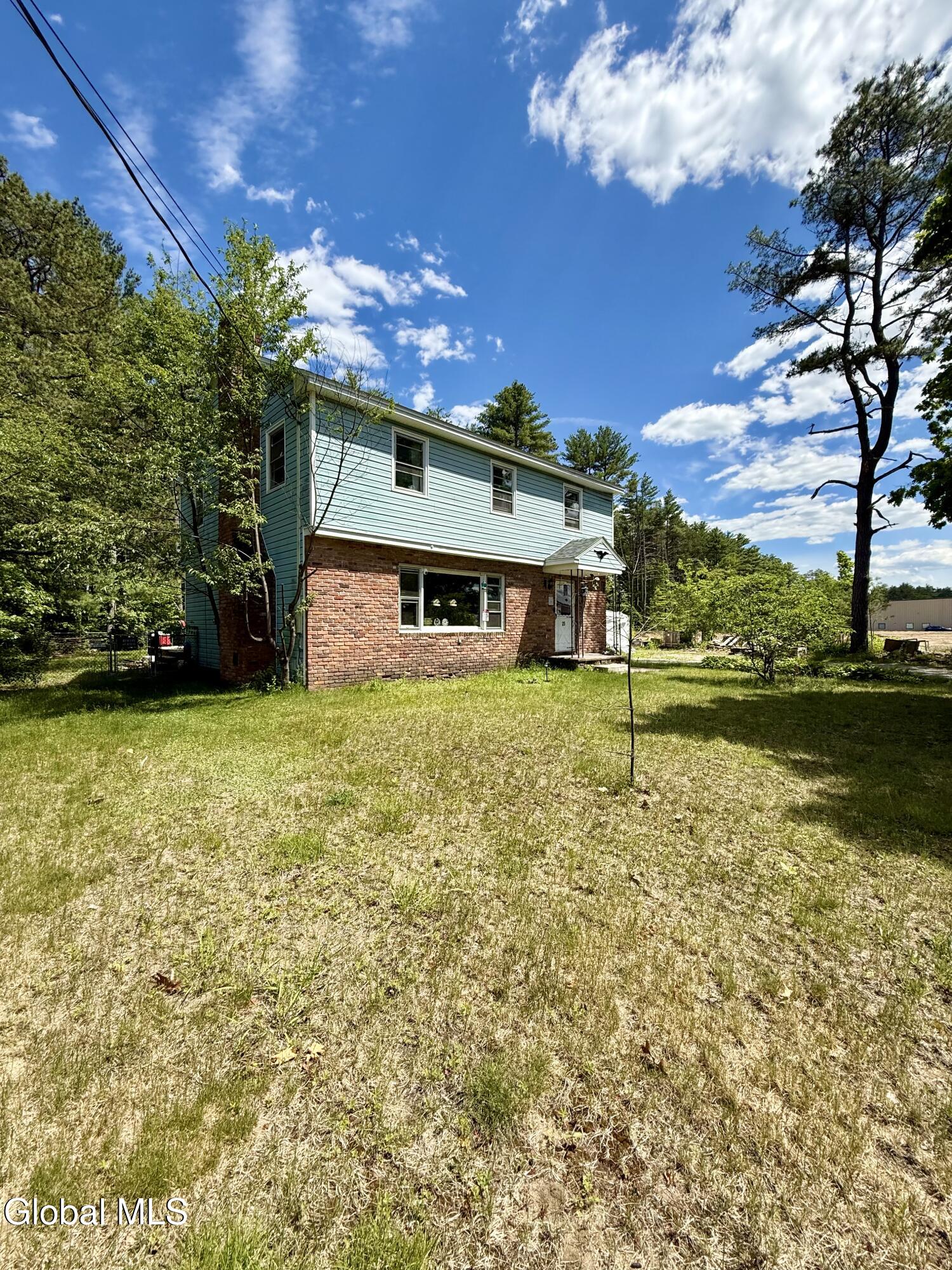 25 Merritt Road Queensbury NY 12804