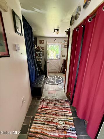 25 Merritt Road Queensbury NY 12804