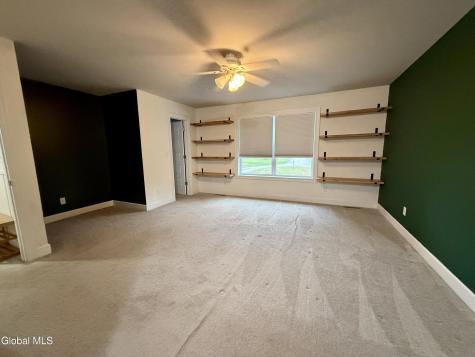10 Ushu Court Gansevoort NY 12831