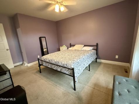 10 Ushu Court Gansevoort NY 12831