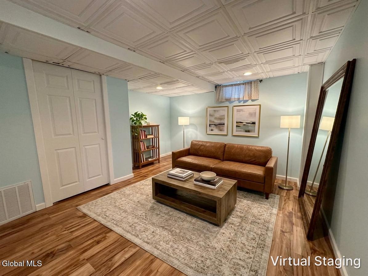 10 Ushu Court Gansevoort NY 12831