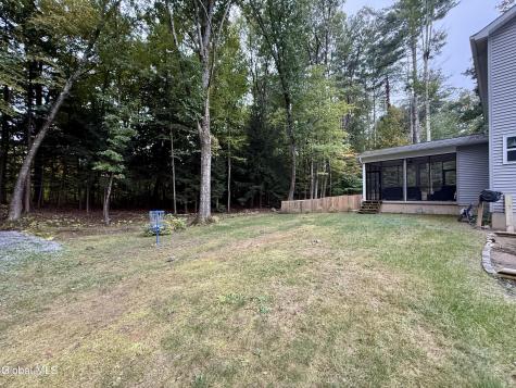 10 Ushu Court Gansevoort NY 12831