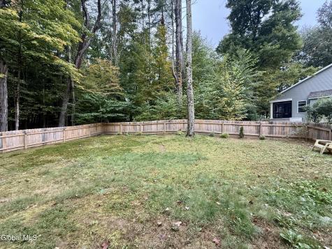 10 Ushu Court Gansevoort NY 12831