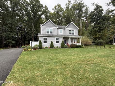 10 Ushu Court Gansevoort NY 12831