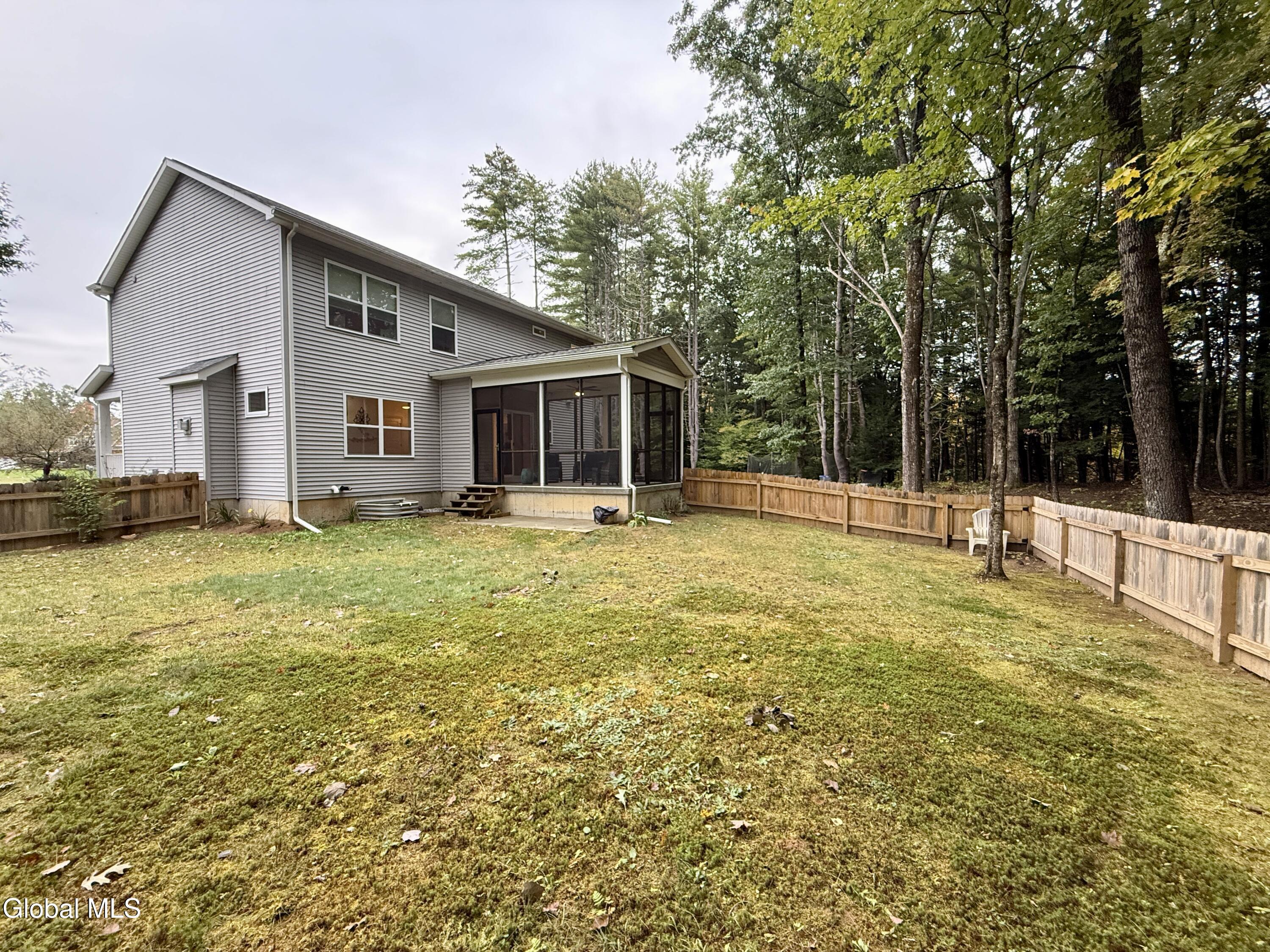 10 Ushu Court Gansevoort NY 12831