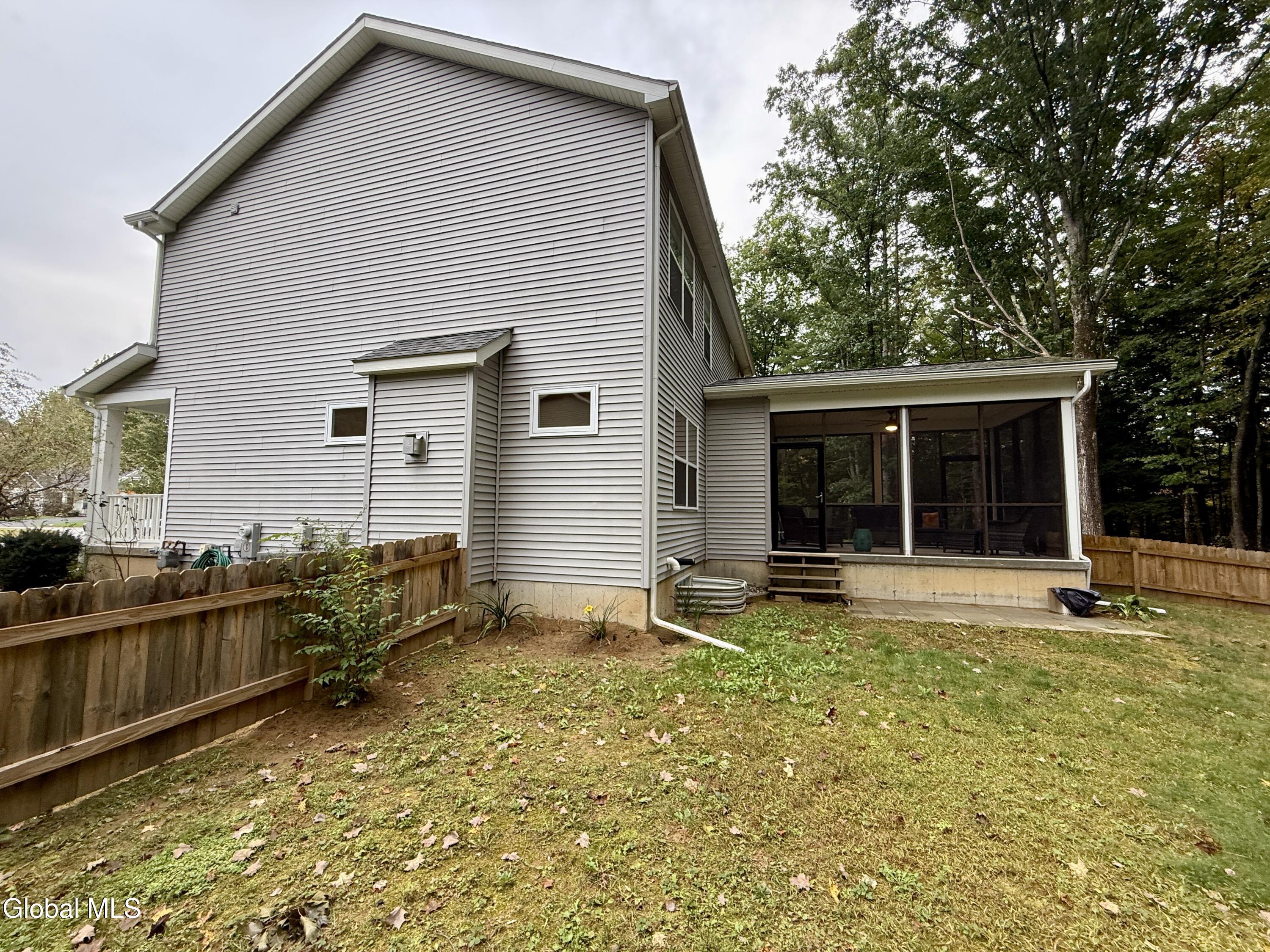 10 Ushu Court Gansevoort NY 12831