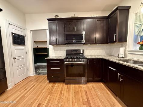 10 Ushu Court Gansevoort NY 12831