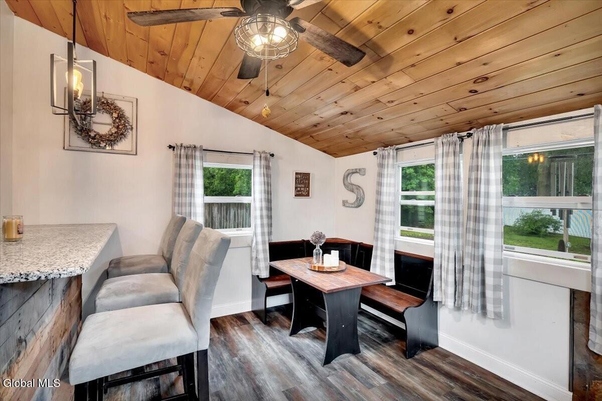 95 Locust Park Albany NY 12205