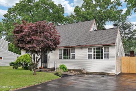 95 Locust Park Albany NY 12205