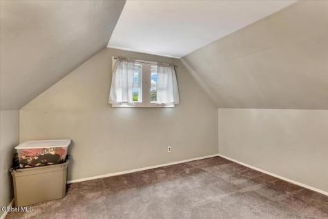 95 Locust Park Albany NY 12205