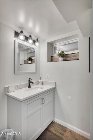 95 Locust Park Albany NY 12205