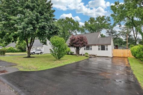 95 Locust Park Albany NY 12205