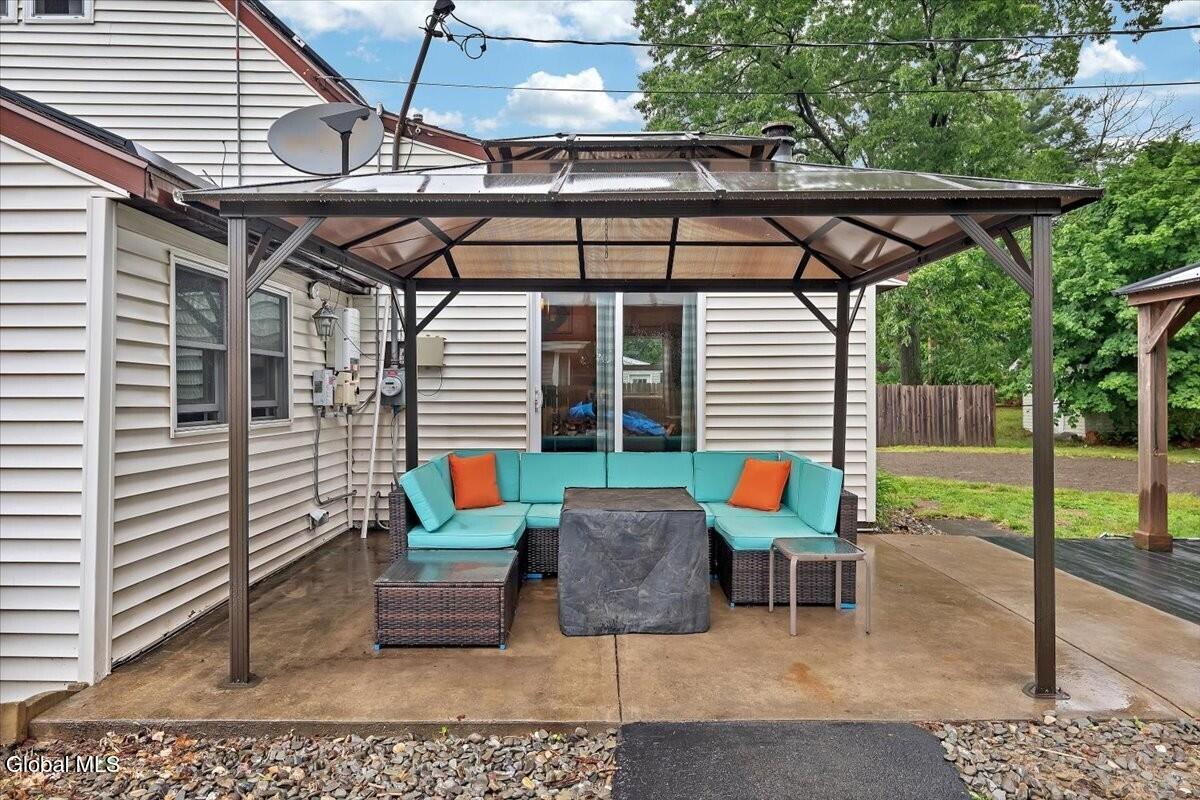 95 Locust Park Albany NY 12205