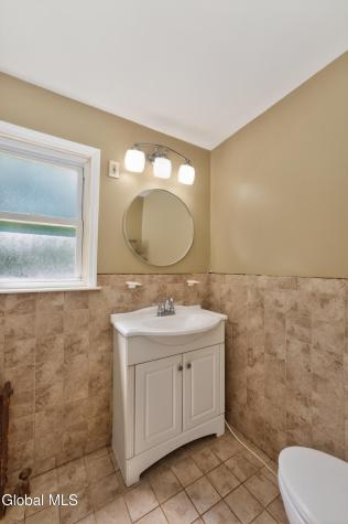 15 Vly Road Colonie NY 12205
