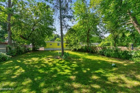 15 Vly Road Colonie NY 12205