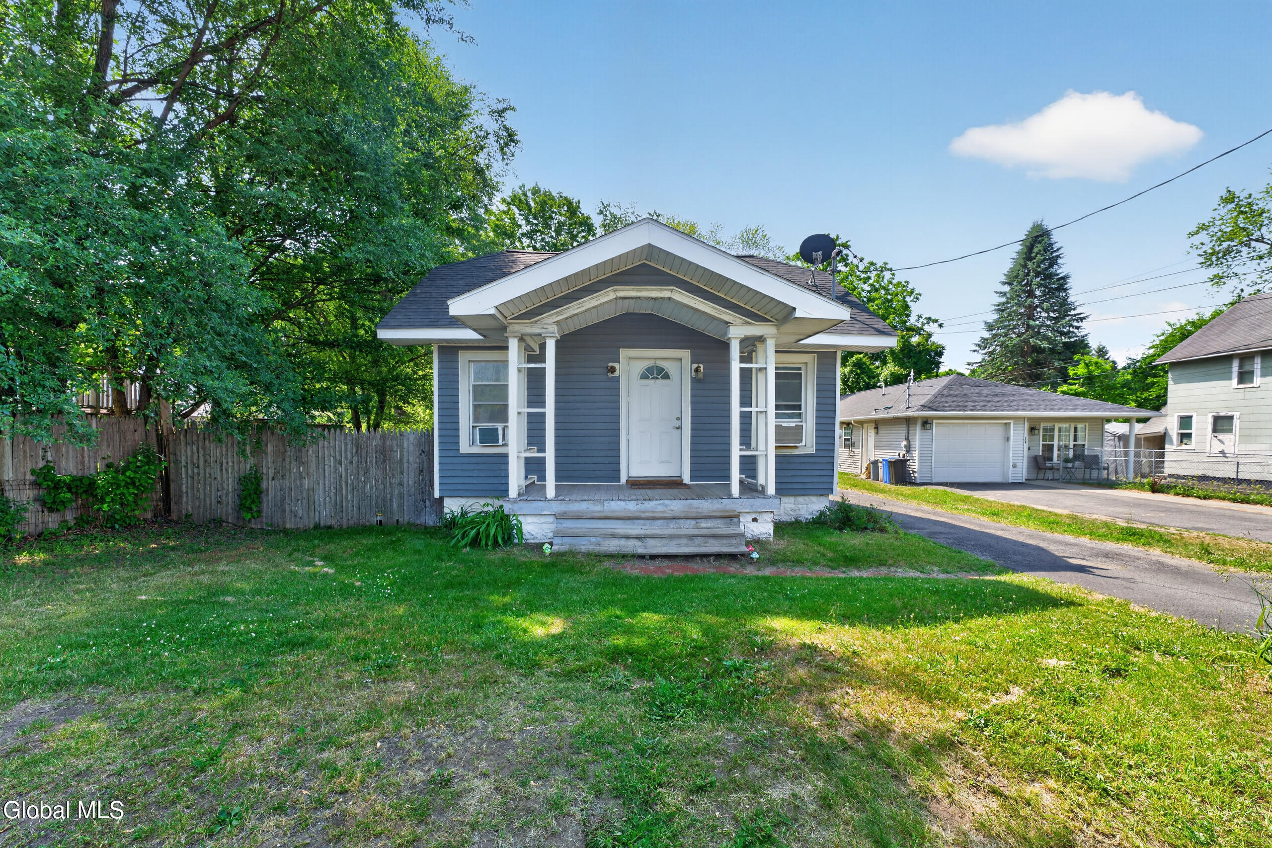 15 Vly Road Colonie NY 12205