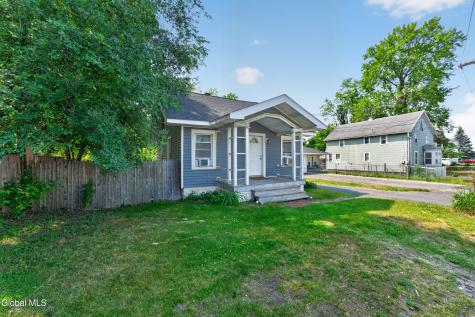 15 Vly Road Colonie NY 12205