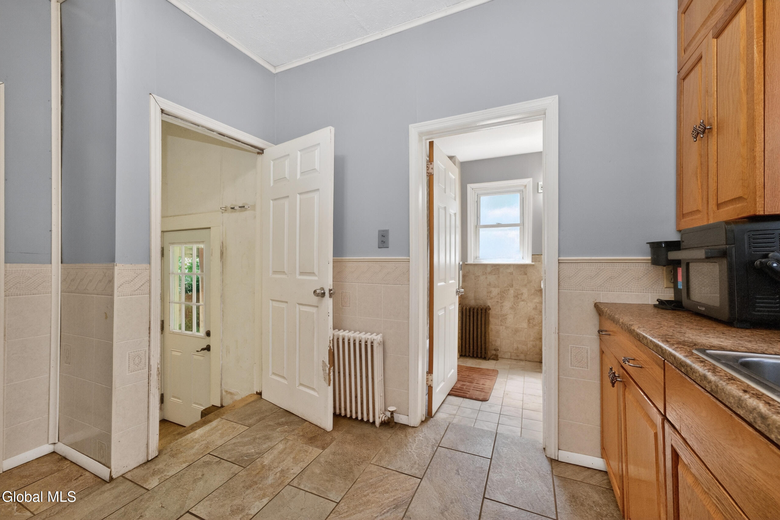 15 Vly Road Colonie NY 12205