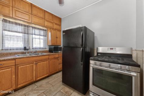15 Vly Road Colonie NY 12205