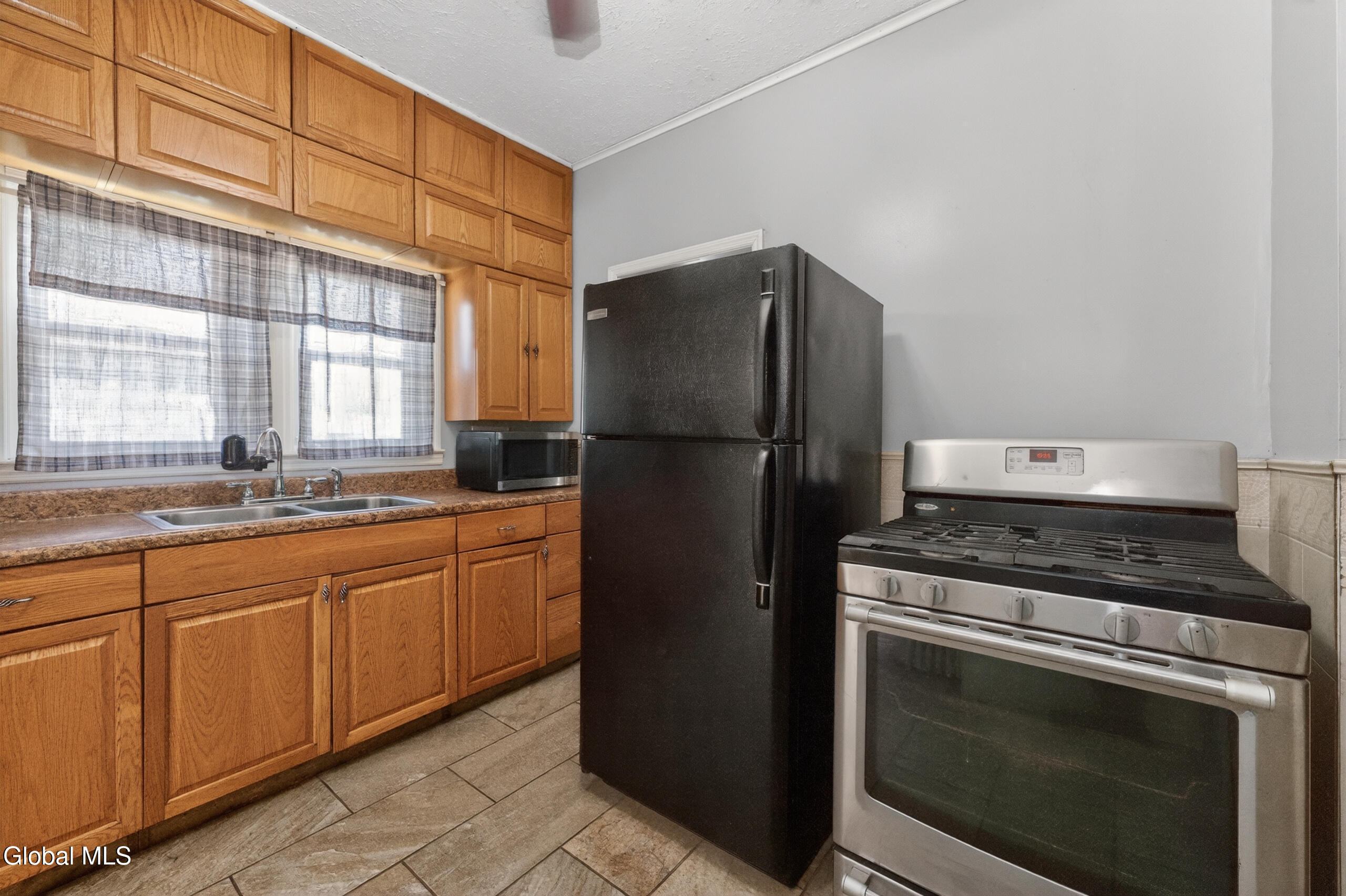 15 Vly Road Colonie NY 12205