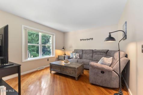 3 Pineridge Court Greenfield NY 12833