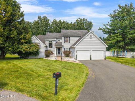 302 Quidor Court Slingerlands NY 12159