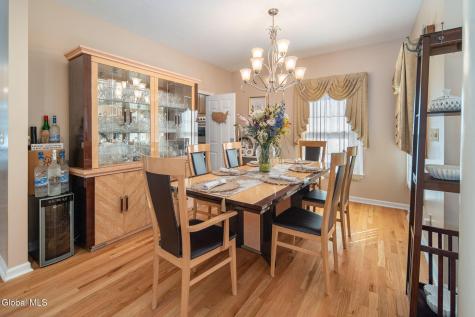 302 Quidor Court Slingerlands NY 12159