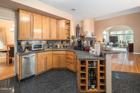 302 Quidor Court Slingerlands NY 12159