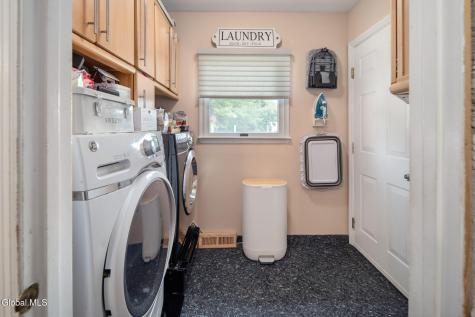 302 Quidor Court Slingerlands NY 12159