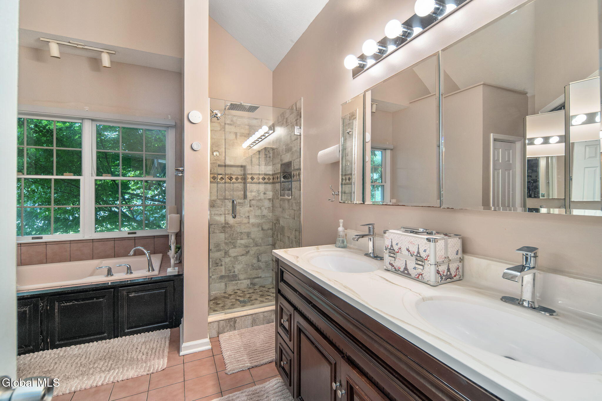 302 Quidor Court Slingerlands NY 12159