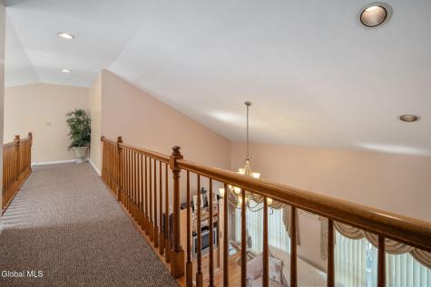 302 Quidor Court Slingerlands NY 12159