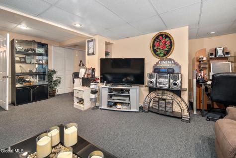 302 Quidor Court Slingerlands NY 12159