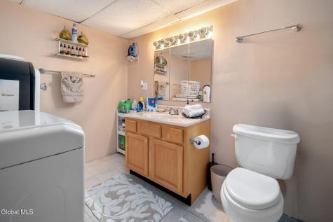 302 Quidor Court Slingerlands NY 12159