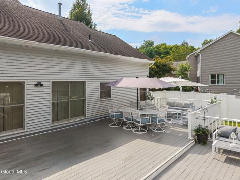 302 Quidor Court Slingerlands NY 12159