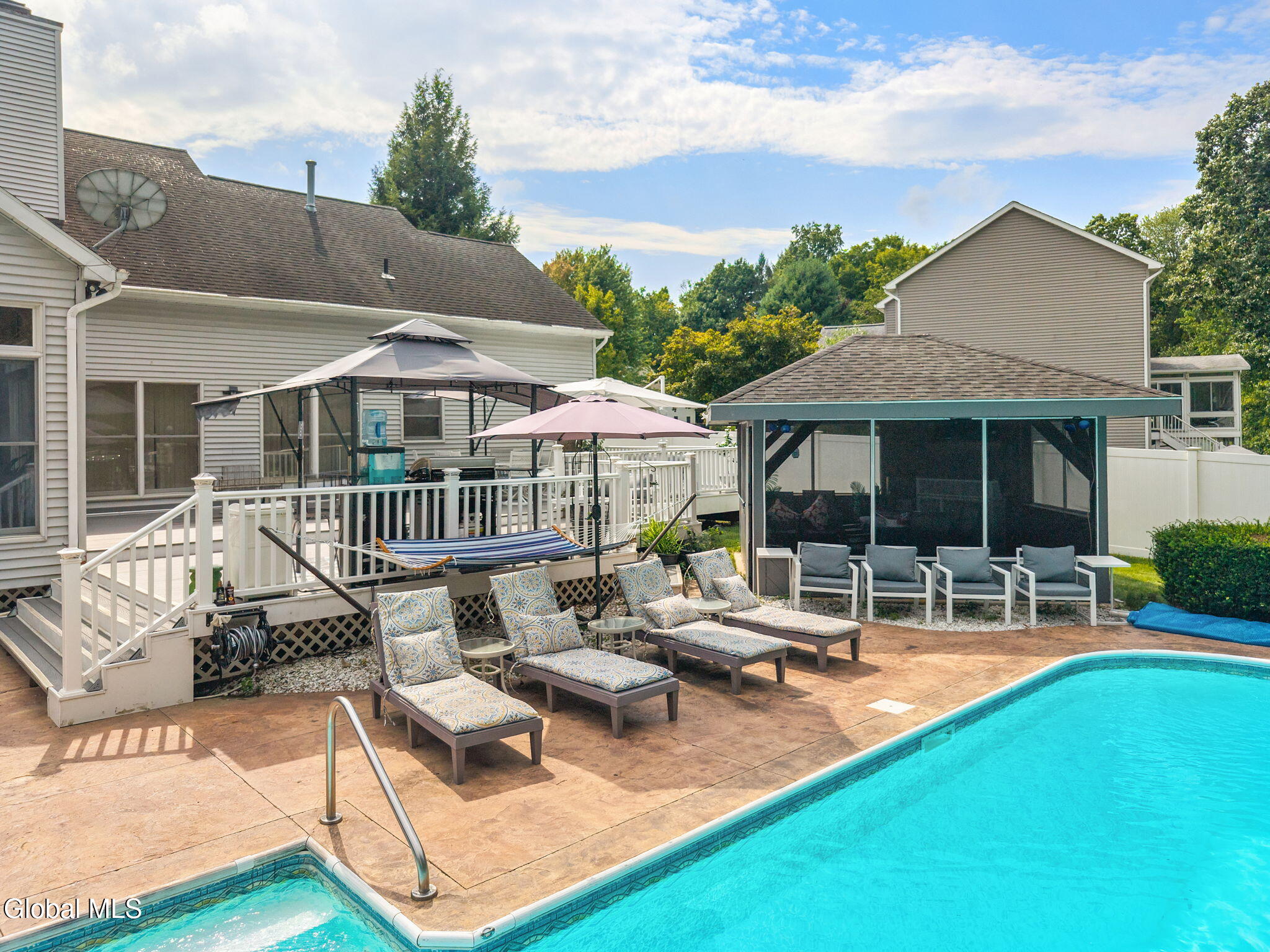 302 Quidor Court Slingerlands NY 12159