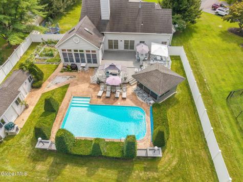 302 Quidor Court Slingerlands NY 12159