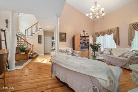 302 Quidor Court Slingerlands NY 12159