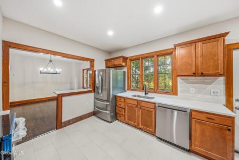 2515 Englewood Avenue Schenectady NY 12309