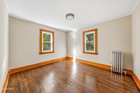 2515 Englewood Avenue Schenectady NY 12309