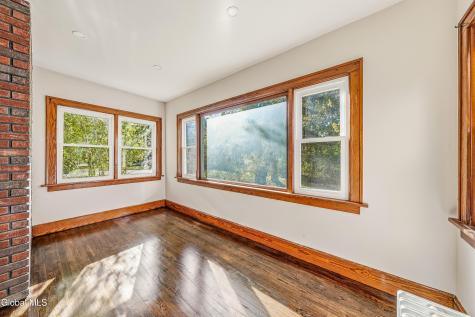 2515 Englewood Avenue Schenectady NY 12309