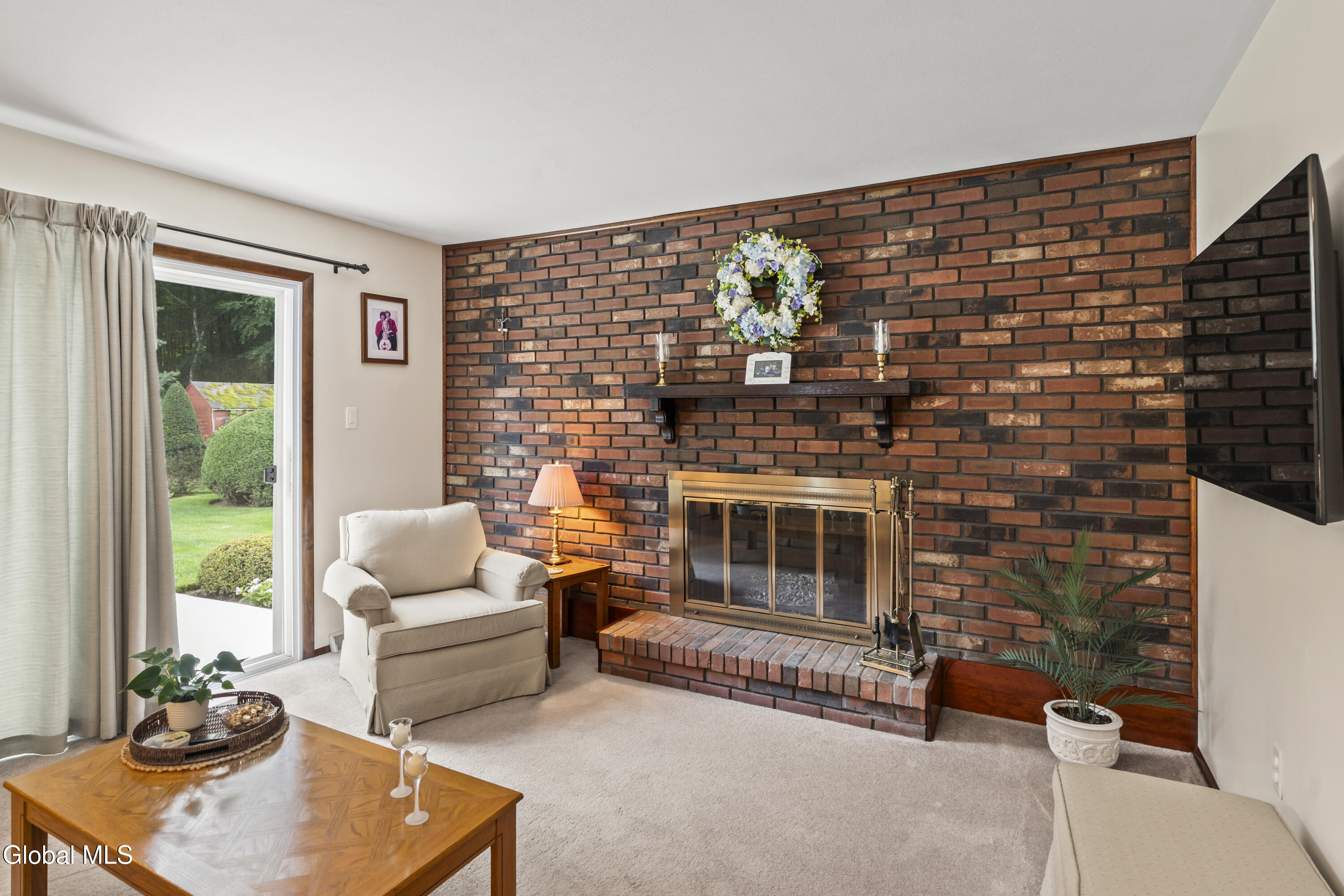 1046 Gates Drive Schenectady NY 12306