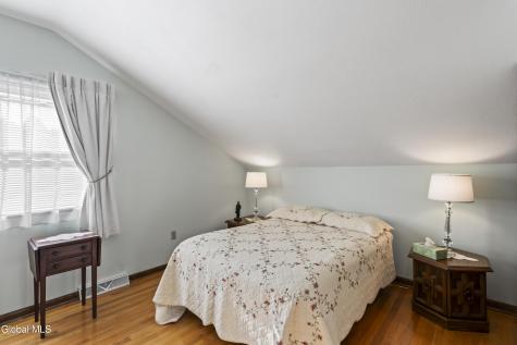 1046 Gates Drive Schenectady NY 12306