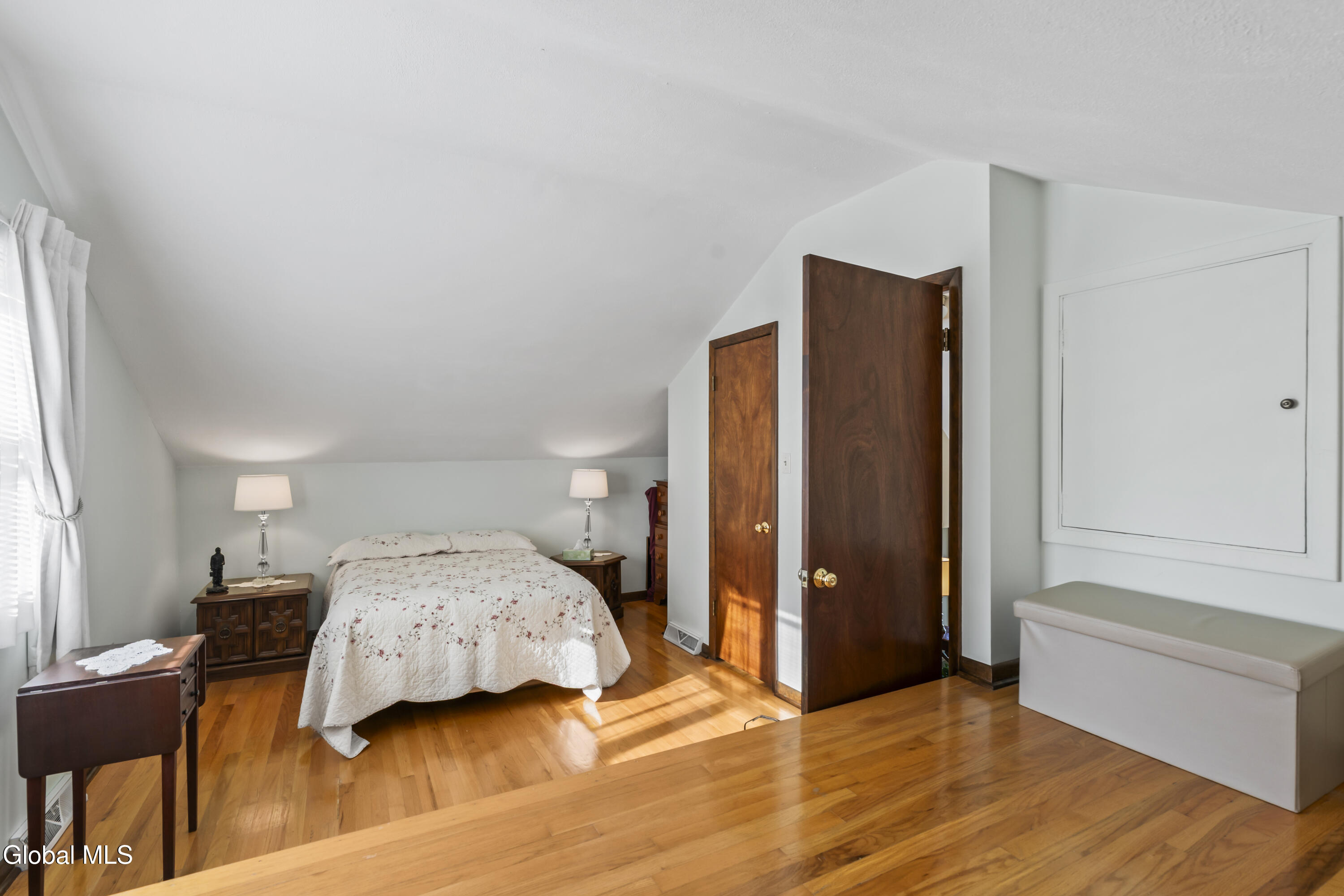 1046 Gates Drive Schenectady NY 12306