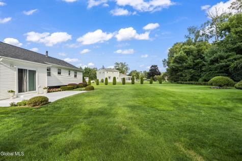 1046 Gates Drive Schenectady NY 12306